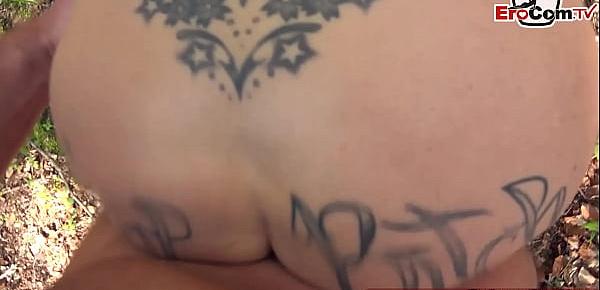 Deutsche Milf Anhalterin abgeschleppt im auto gefickt und outdoor gefickt beim EroCom Date